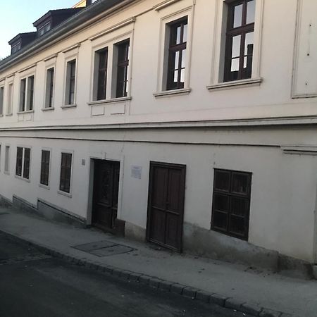 Sziklai Apartman Veszprém Exteriör bild