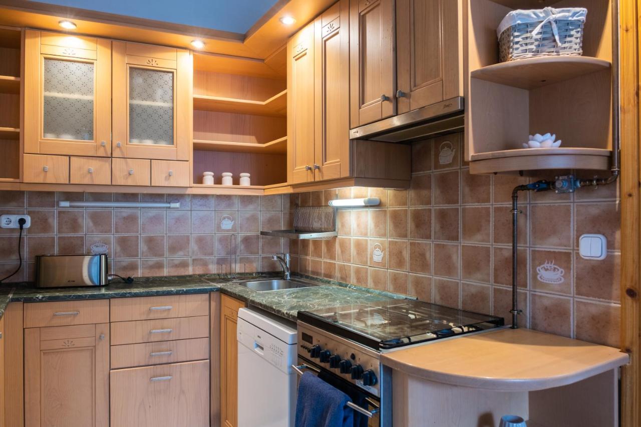 Sziklai Apartman Veszprém Exteriör bild