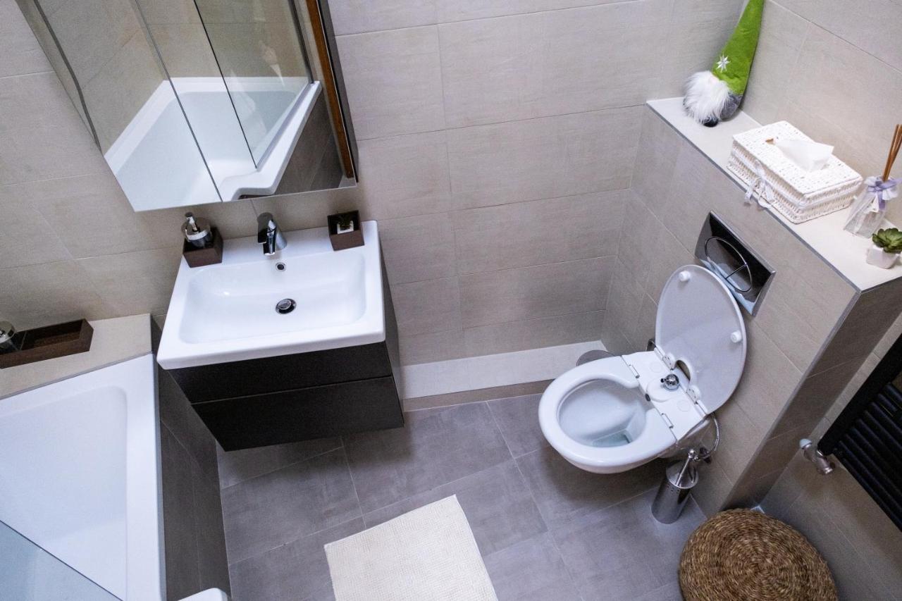 Sziklai Apartman Veszprém Exteriör bild